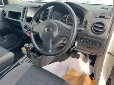 Nissan AD