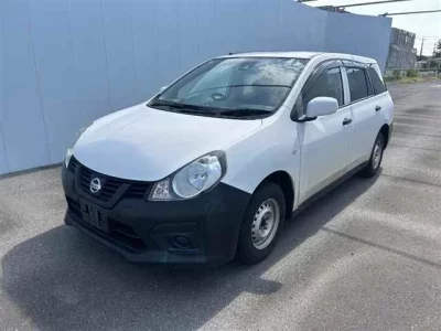 Nissan AD