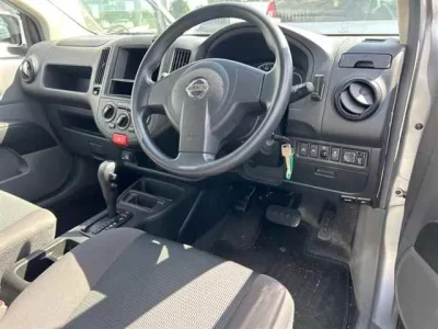 Nissan AD