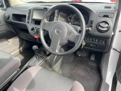 Nissan AD