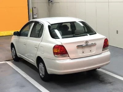 Toyota PLATZ