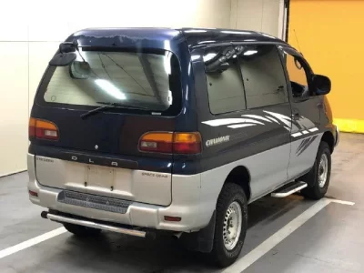 Mitsubishi DELICA