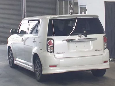 Toyota COROLLA RUMION