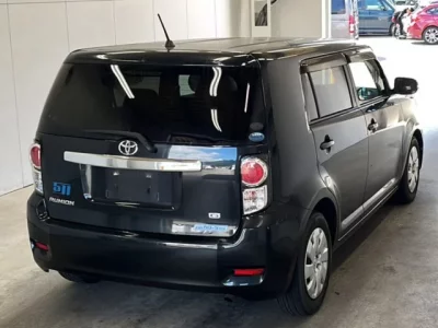 Toyota COROLLA RUMION