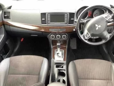 Mitsubishi GALANT FORTIS