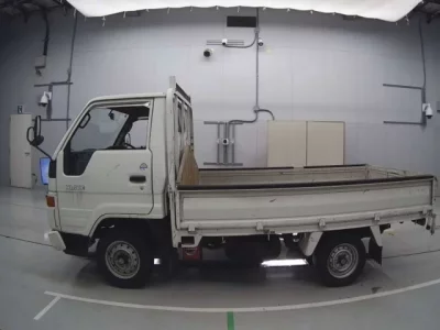 Toyota HIACE TRUCK