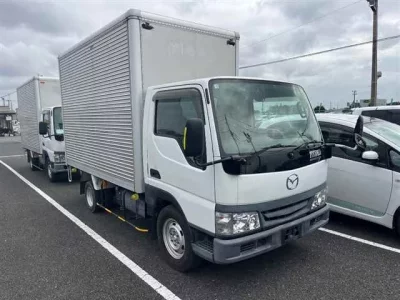 Mazda TITAN