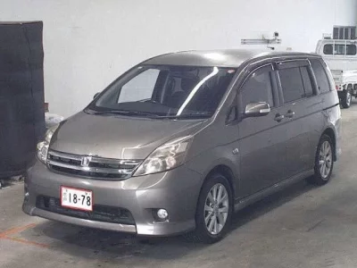 Toyota ISIS
