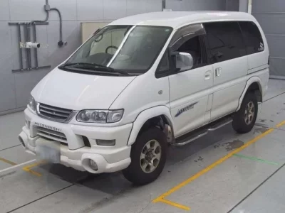 Mitsubishi DELICA