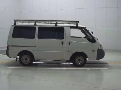 Mazda BONGO VAN
