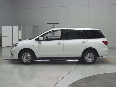 Nissan AD