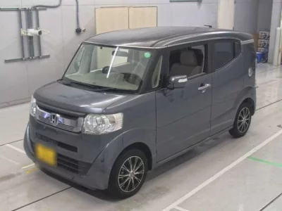 Honda N BOX SLASH