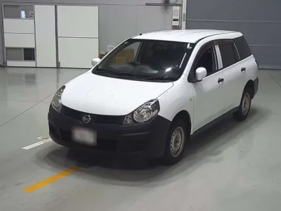 Nissan AD