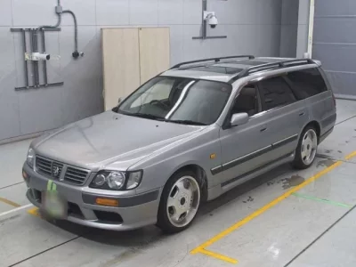 Nissan STAGEA