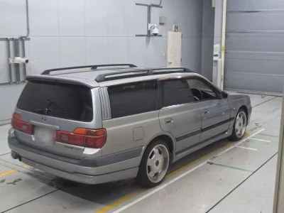 Nissan STAGEA
