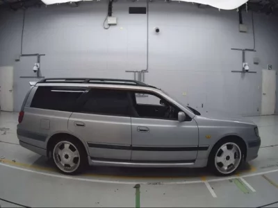 Nissan STAGEA