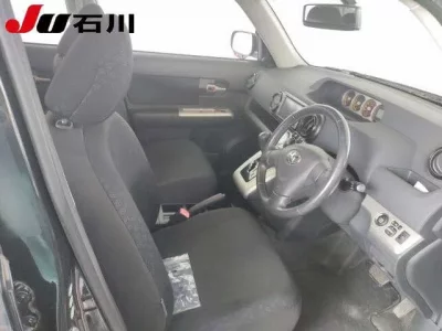 Toyota COROLLA RUMION