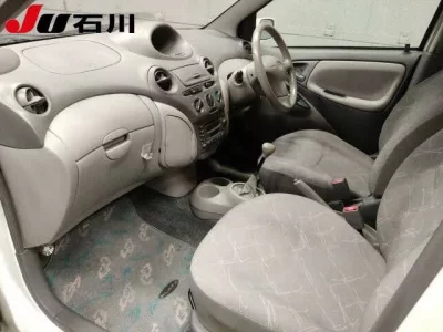 Toyota PLATZ
