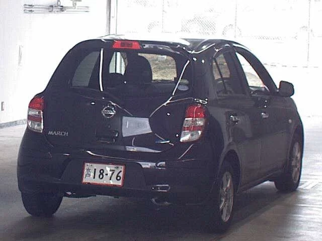 Nissan MARCH