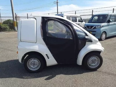 Toyota COMS