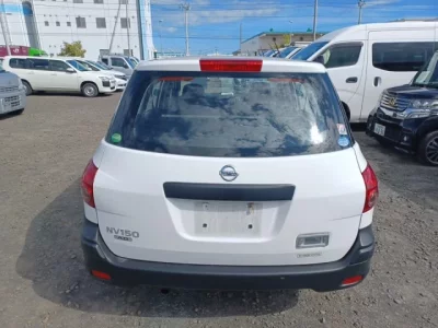 Nissan AD