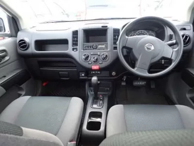 Nissan AD