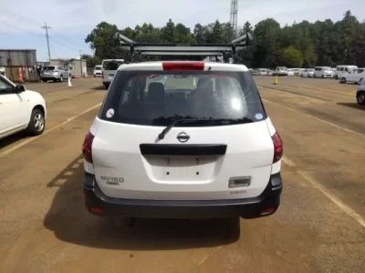 Nissan AD