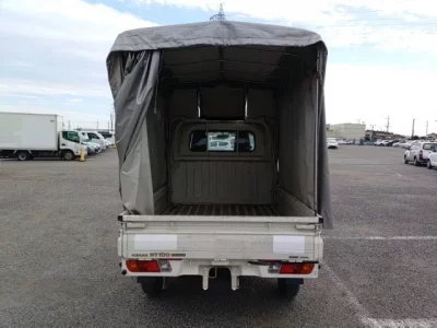 Nissan CLIPPER TRUCK