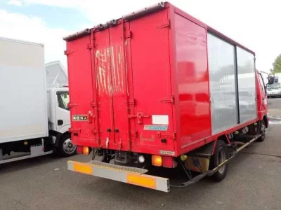 Mitsubishi FUSO FIGHTER