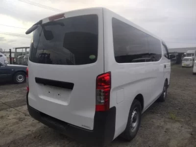 Isuzu COMO