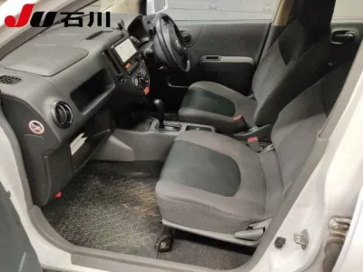 Nissan AD