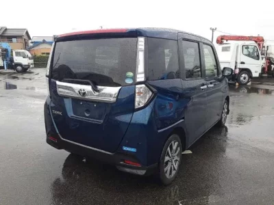 Toyota TANK