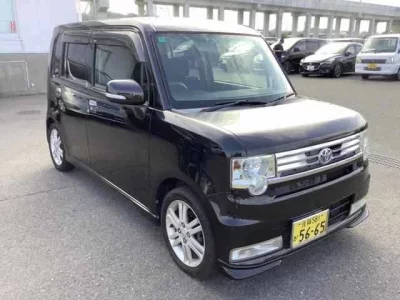 Toyota PIXIS SPACE