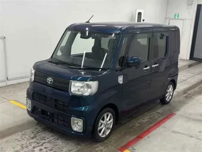 Toyota PIXIS MEGA