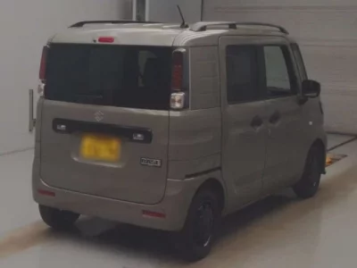 Suzuki SPACIA BASE