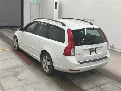 Volvo V50