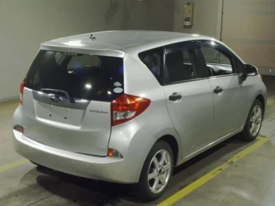 Subaru TREZIA