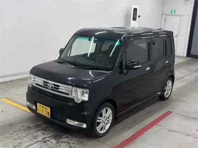 Toyota PIXIS SPACE