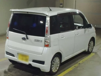 Subaru STELLA