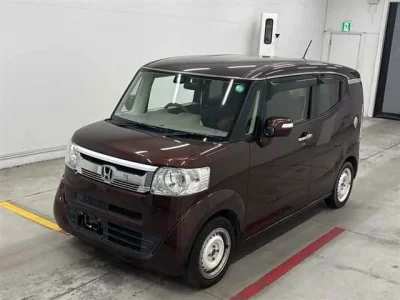 Honda N BOX SLASH