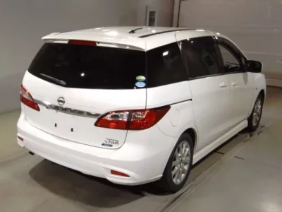 Nissan LAFESTA