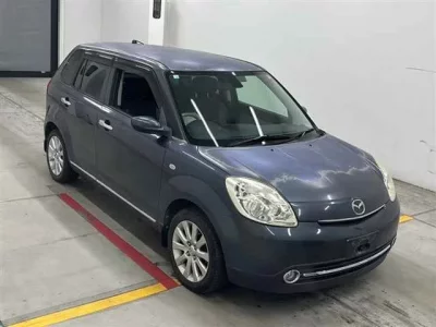 Mazda VERISA