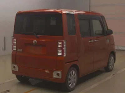 Toyota PIXIS MEGA