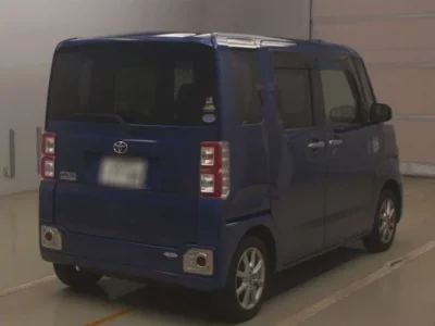 Toyota PIXIS MEGA