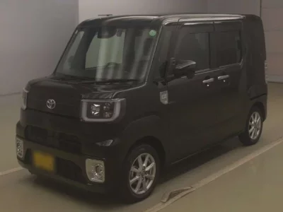 Toyota PIXIS MEGA