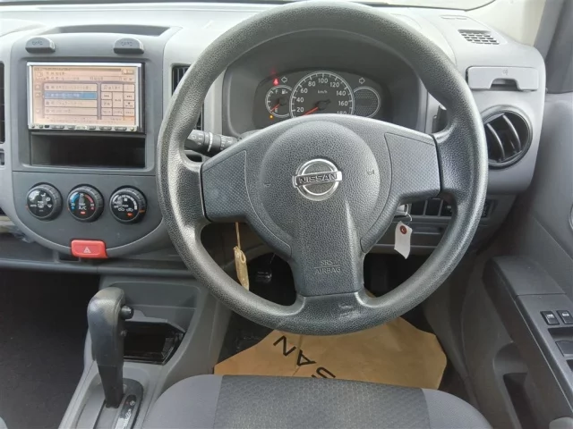 Nissan AD