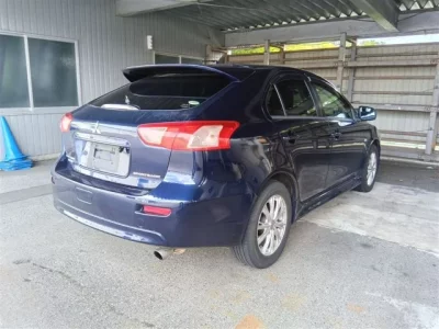 Mitsubishi GALANT FORTIS