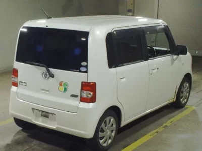 Toyota PIXIS SPACE