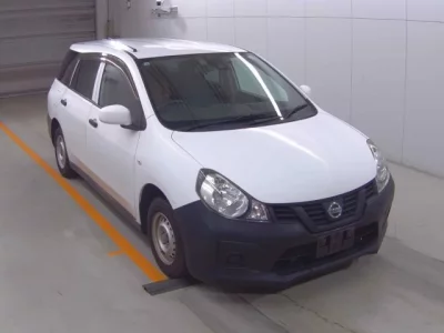 Nissan AD
