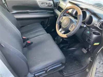Honda N BOX SLASH